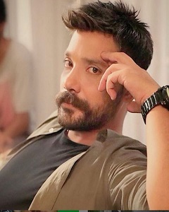 Oğuzhan Uğur Biography and Meaning of Name?